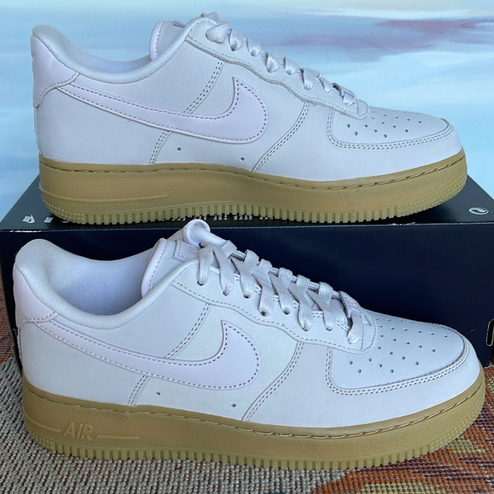 Nike WMNS Air Force 1 Premium
Pearl Pink/Gum Light Brown/
Pearl Pink Shoes - Picture 7 of 16